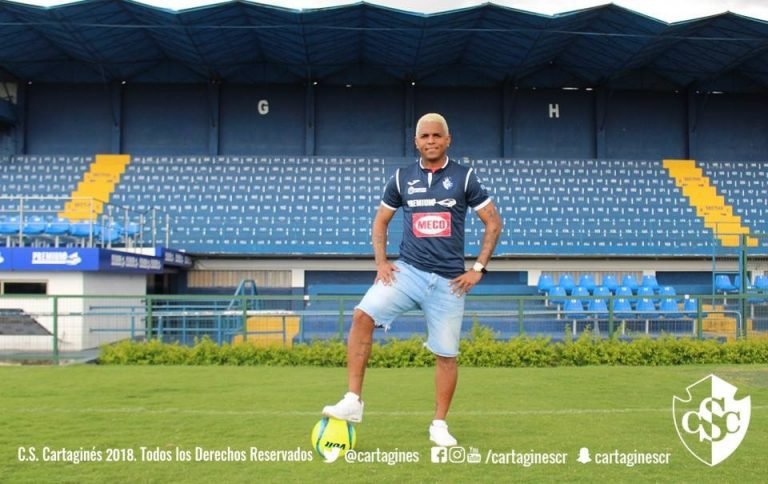 Cartaginés presenta al panameño Nelson Barahona como su nuevo refuerzo