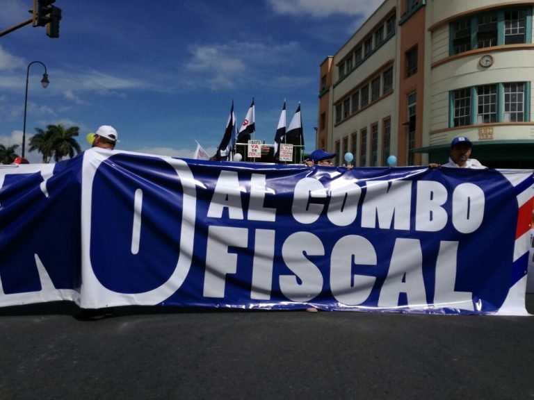 Trabajadores marchan este 1 de mayo contra la reforma fiscal