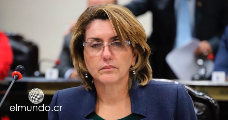 Céspedes afirma que MEP da “alegrón de burro” a niños en comedores durante vacaciones