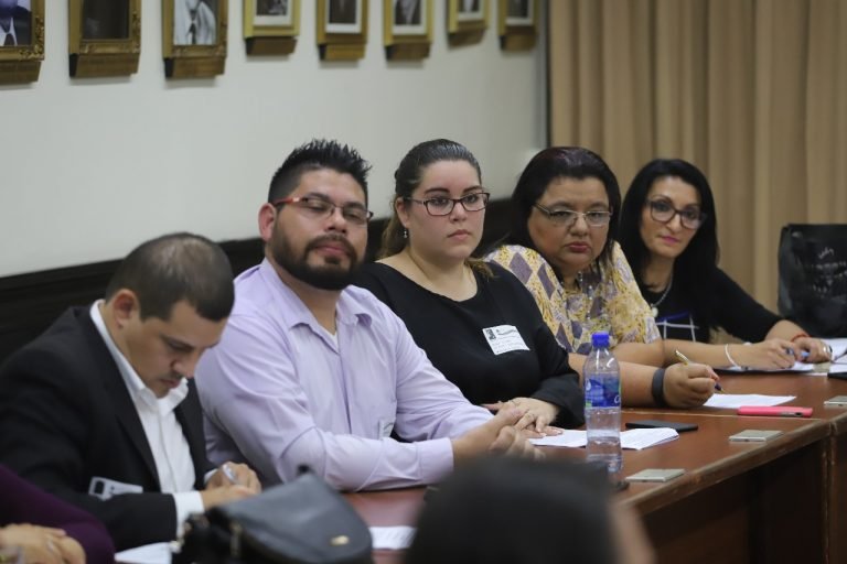 Movimiento ‘Adopte un diputado’: Legisladores tendrán que enfrentar las consecuencias de sus actos