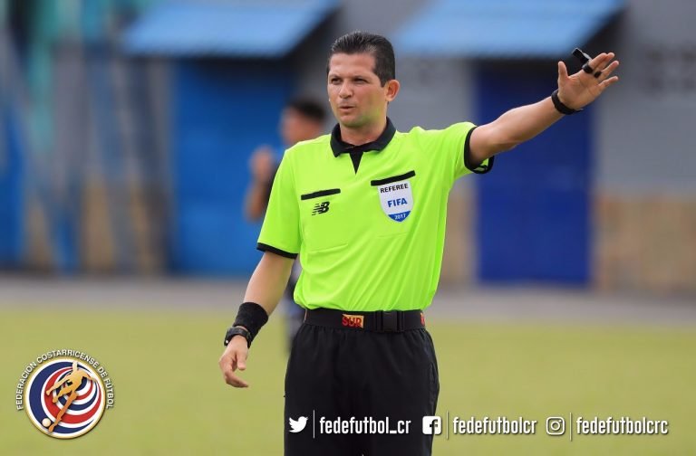 Fedefútbol mueve el arbitraje nacional: todos los integrantes de la Comisión fueron cesados de sus cargos