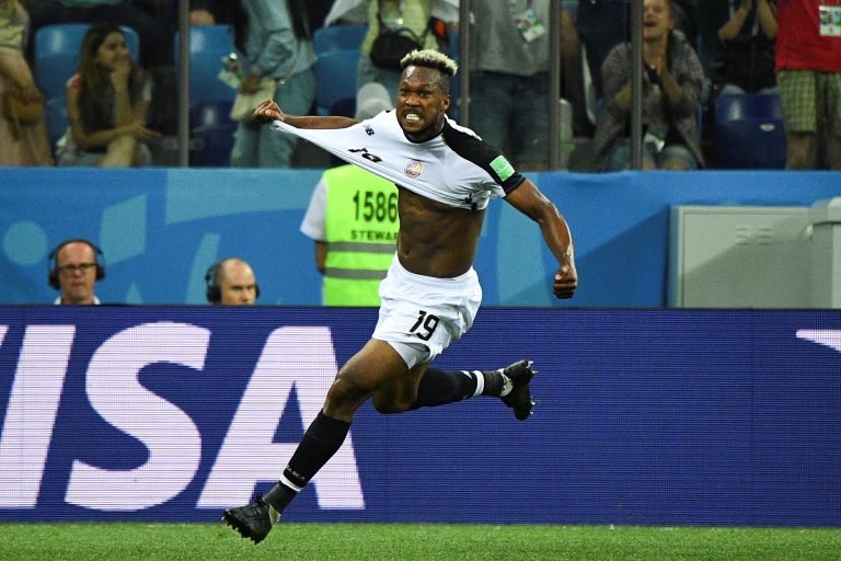 Kendall Waston, el hombre que le ha dado las últimas alegrías a La Sele