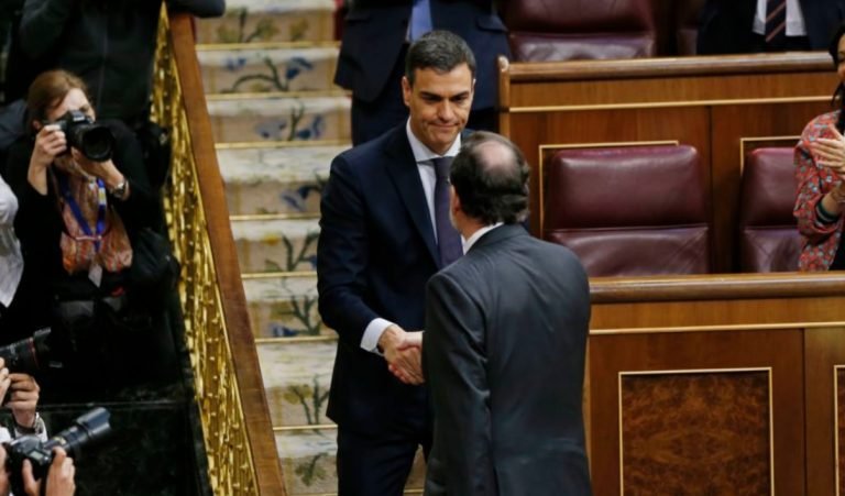 España: Cae Rajoy; Sánchez se apresta a encabezar gobierno