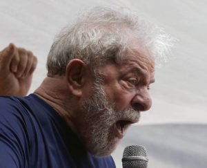 Expresidente brasileño será comentarista deportivo desde la cárcel