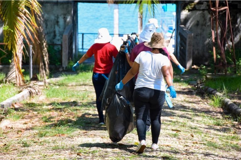 Puntarenas dice no al plástico