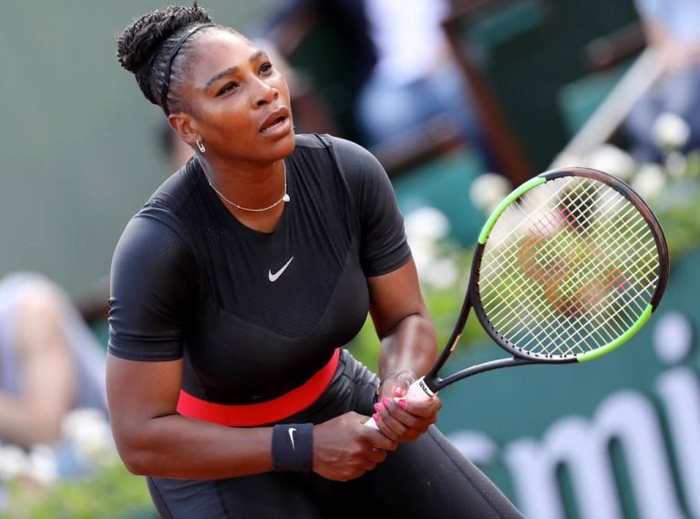 Serena Williams abandona el Ronald Garros por lesión