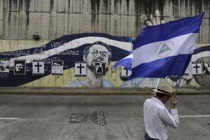 Trasladan a prisión un centenar de nicaragüenses detenidos ilegalmente
