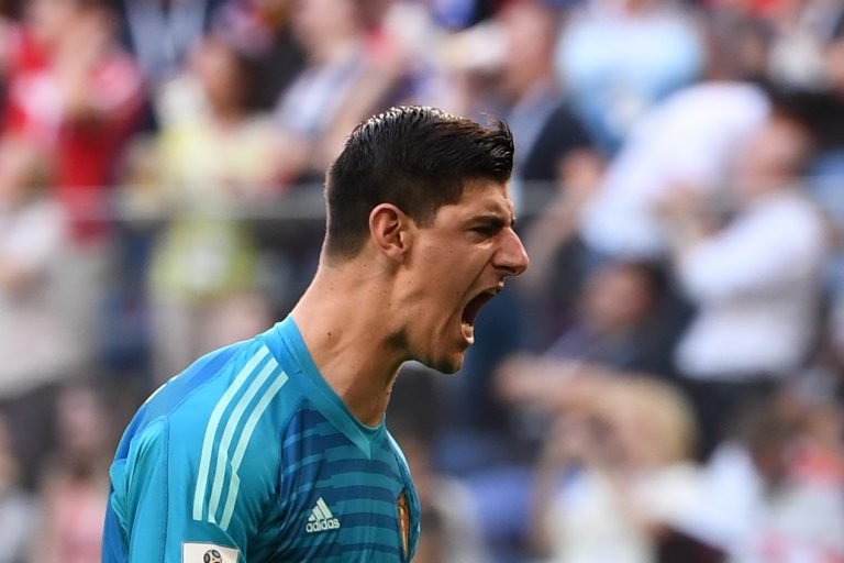 Courtois es el dueño del Guante de Oro