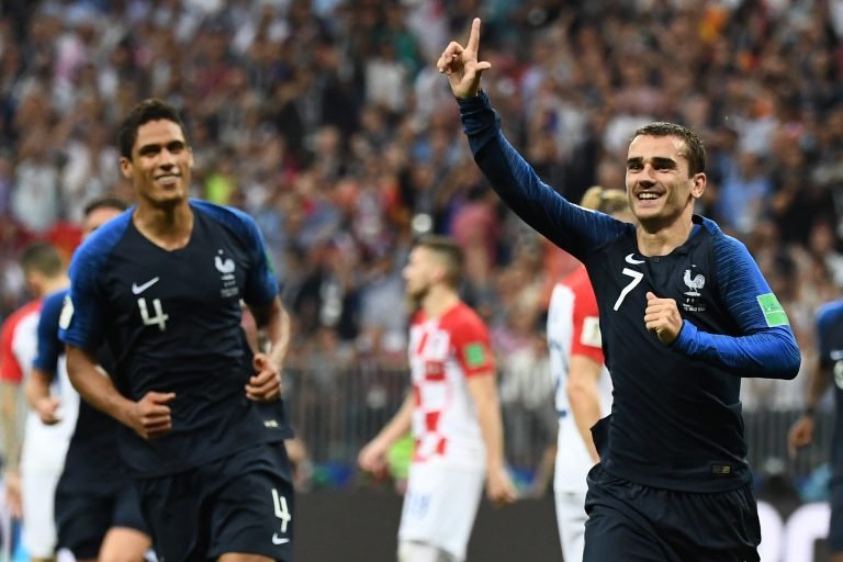 Medio tiempo: Francia derrota a Croacia 2-1 con ayuda del VAR