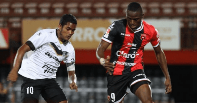 La Liga cierra su preparación con derrota en casa ante el Árabe Unido de Panamá