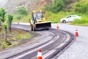 Inician obras de asfaltado e infraestructura comunal en Turrialba