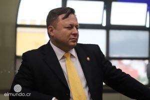 Dolanescu: No me sorprende que Carlos Alvarado sea valorado como el peor presidente de los últimos 40 años