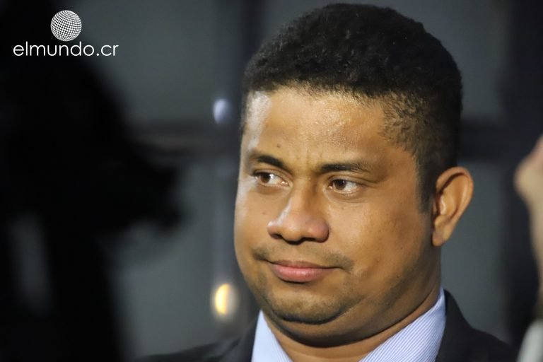 Melvin Núñez descarta renunciar tras polémica con diputadas