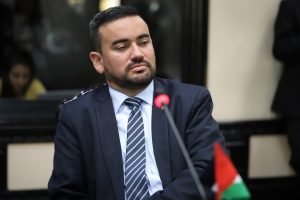 Prendas sobre Uber: En lugar de estar tirando la ola para adelante hay que actualizar legislación