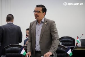 Villalta: Podemos bajar la deuda política ya