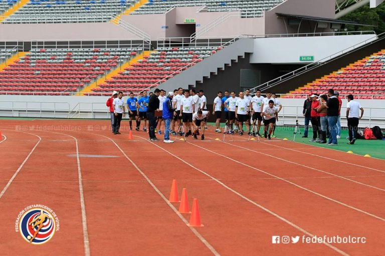 Árbitros nacionales en regla para inicio del Torneo de Apertura