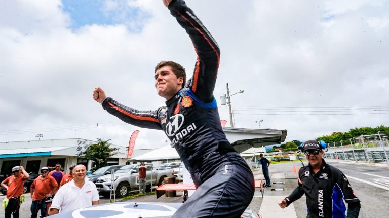 Danny Formal lucha por el bicampeonato en el CTCC