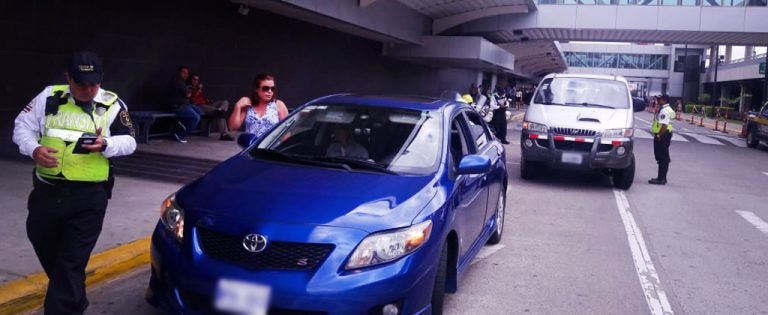 Policía de Tránsito continuará inspecciones en carretera para evitar transporte público ilegal