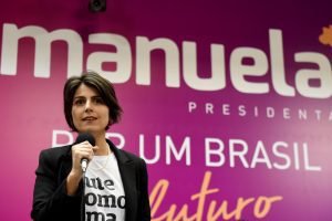 Comunista Manuela D’Ávila retira candidatura y se alía con partido de Lula en Brasil