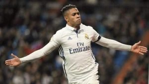 Real Madrid recobra a Mariano Díaz a dos días de concluir el mercado de fichajes