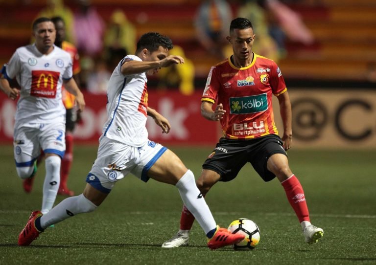 Herediano gana en Panamá y avanza a semifinales de la Liga Concacaf
