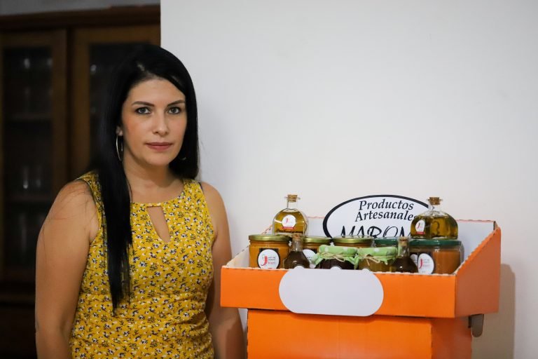 Chileras artesanales, la idea de una emprendedora que lucha por bienestar de su familia