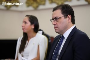 Carlos Ricardo Benavides: Tenemos una crisis fiscal aguda, insostenible