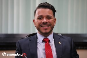 Diputados presentan moción para recibir explicaciones de Directivo de Conape