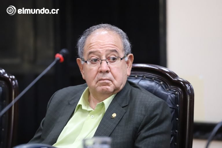 Diputado del PAC Mario Castillo sufre accidente de tránsito