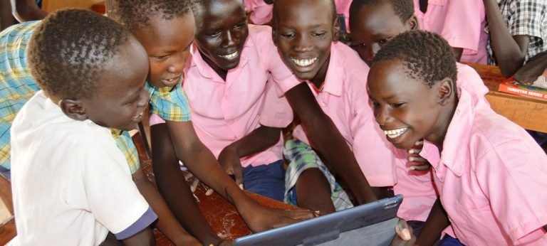 Cuatro millones de niños refugiados no van a la escuela