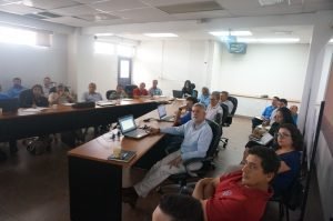 Crean comisión y presentan plan para apoyar productores de aguacate