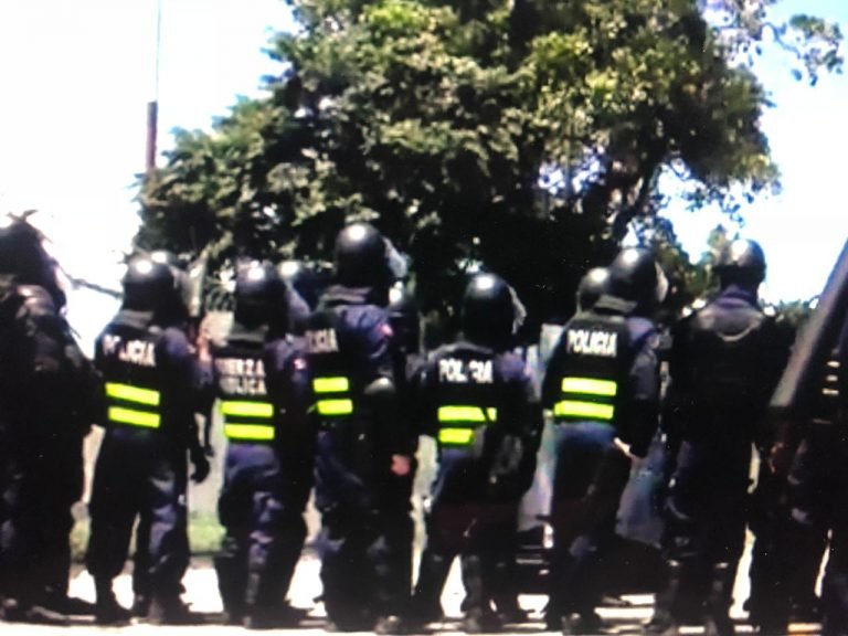 Enfrentamiento en Moín entre Fuerza Pública y manifestantes