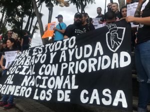 Manifestantes vuelven a gritar ¡fuera nicas!
