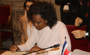 Campbell: Esclavitud moderna está estrechamente vinculada con la desigualdad