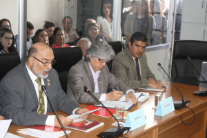 Salom comparecerá nuevamente para responder dudas de diputados sobre gastos de la UNA