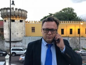 Dolanescu: Los gobiernos del PAC nos han dejado en manos de los delincuentes y los cínicos lo celebran