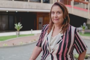 Ministra de Salud renuncia a su cargo