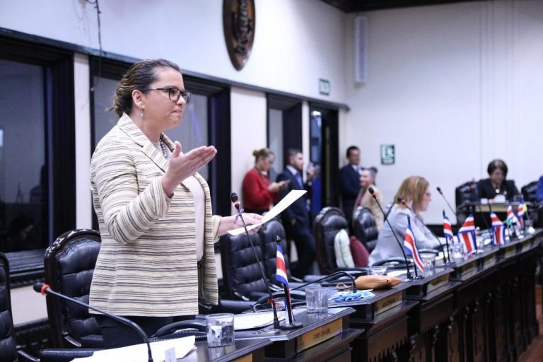 Carmen Chan: Es vergonzoso que a Carlos Alvarado le tiemble el pulso para despedir a Campbell