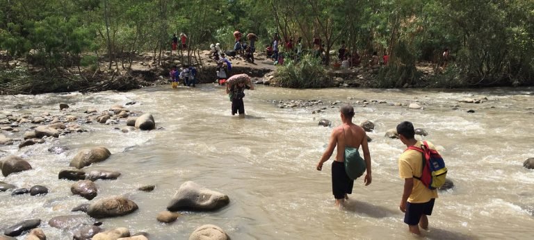 Flujo migratorio en zona sur toma rostro de crisis humanitaria, advierte RINDHCA