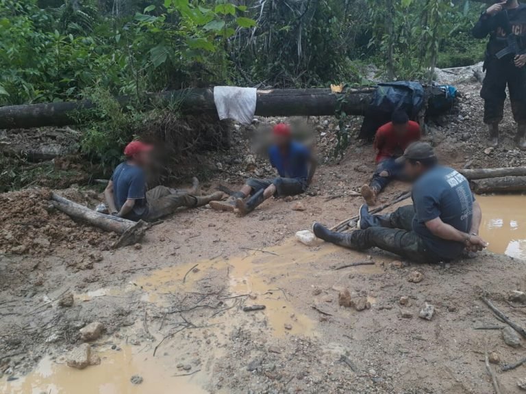 Ministerio de Seguridad Pública realizó varias detenciones en Crucitas