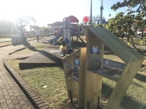 Parques de Heredia cuentan con bibliotecas al aire libre