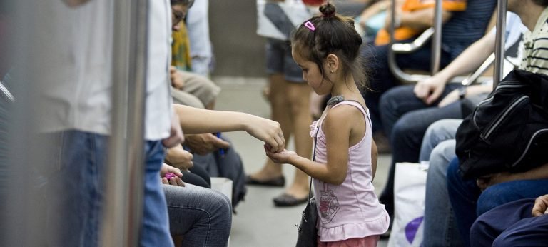 Muchos Estados aún no garantizan los derechos fundamentales de los niños