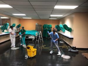 Esperan que en una hora retorne la normalidad en sala de recuperación del hospital San Carlos