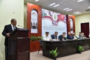 José León Sánchez recibe doctorado Honoris Causa en México