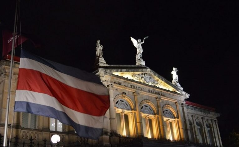 Comisión de Gasto Público recibirá al exdirector del Teatro Nacional