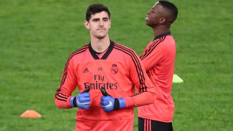 Courtois vuelve a recibir 2 goles y el Real Madrid pierde en el Bernabéu