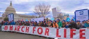 Trump promete vetar cualquier ley que “debilite la protección a la vida humana”