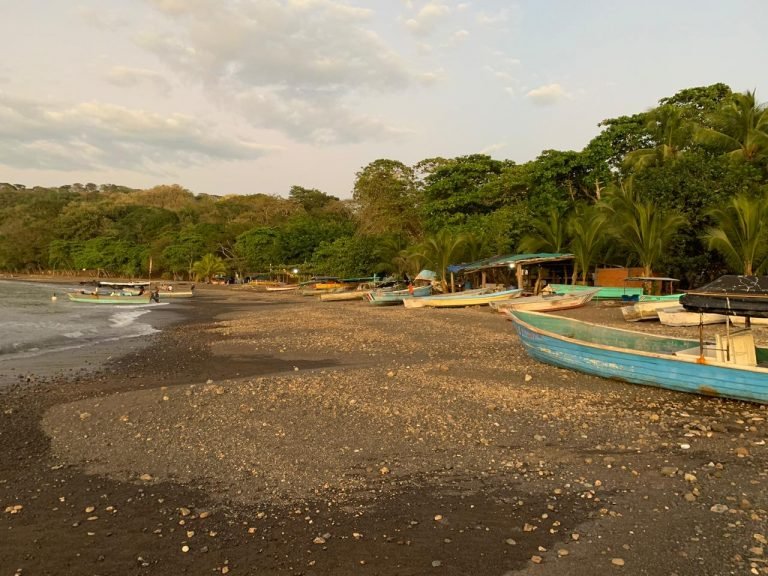 INA capacitará a pescadores para insertarlos al sector turístico