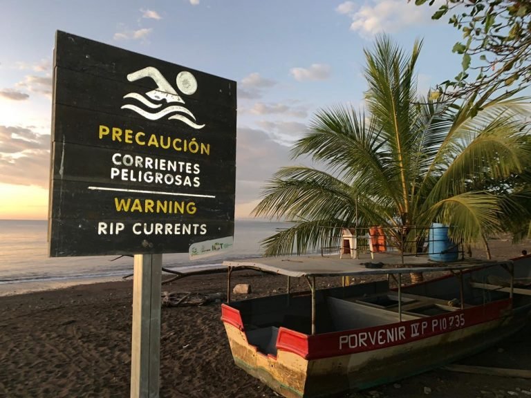 ICT destinará $1,5 millones para programa de guardavidas en playas más peligrosas del país