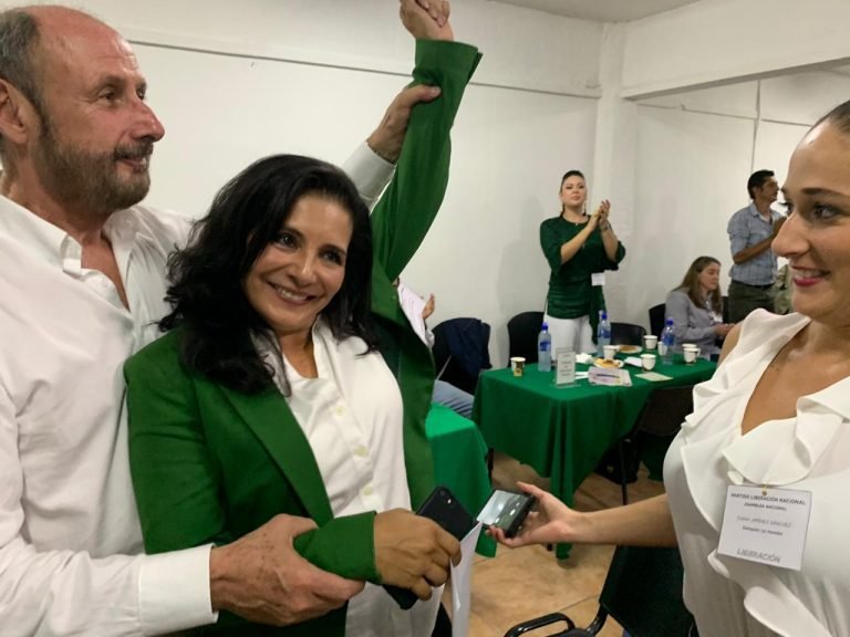 Por aclamación es designada Paulina Ramírez como tesorera del PLN